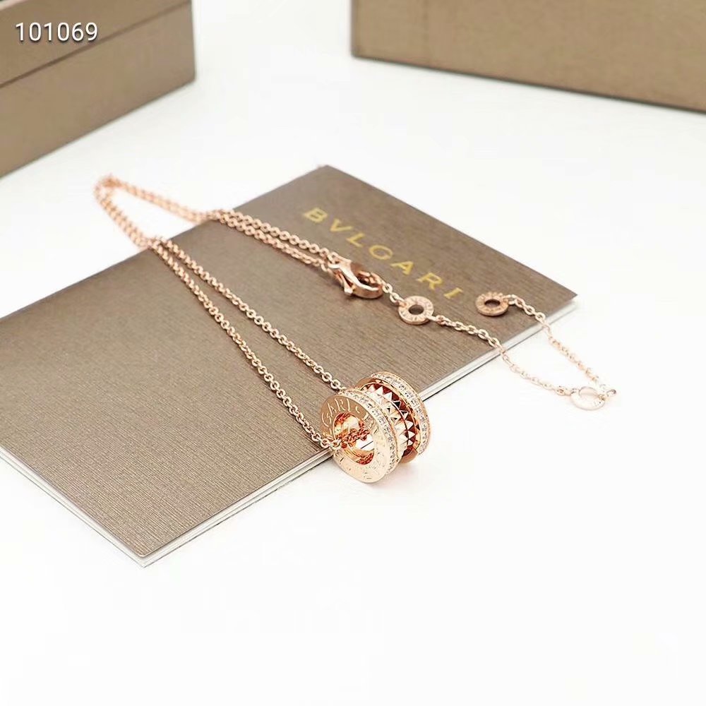 Bvlgari necklace